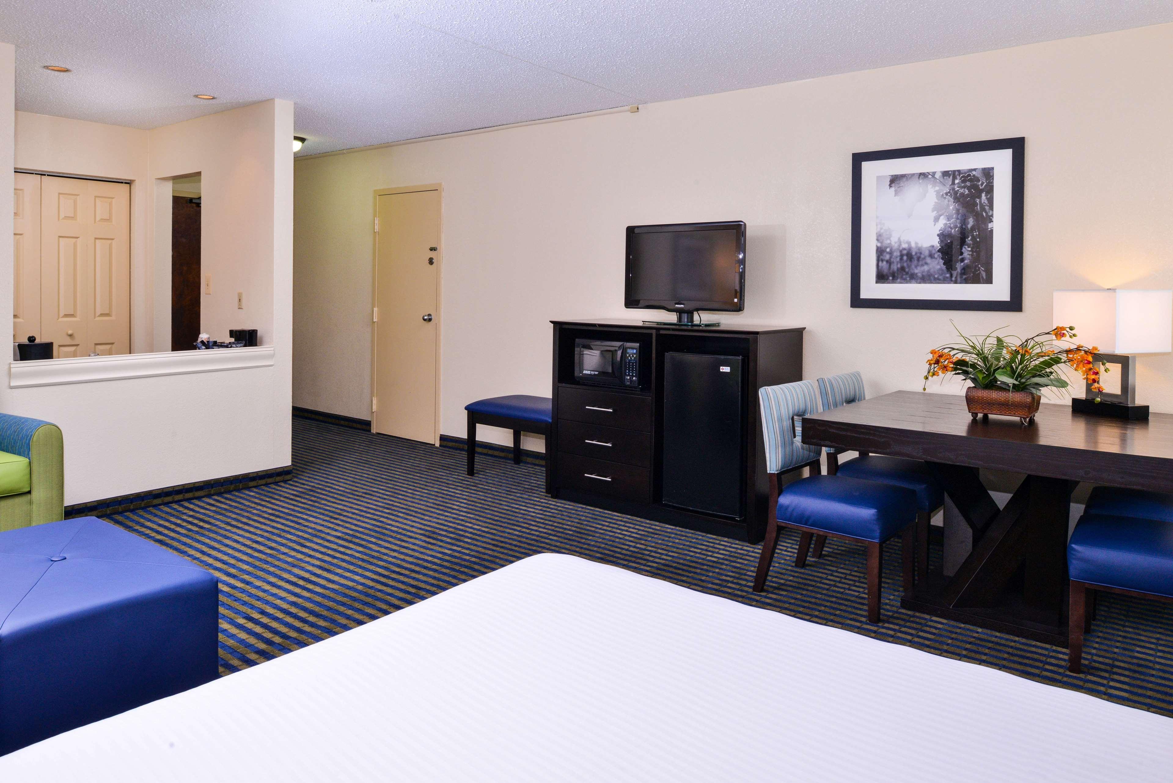 Best Western Leesburg Bagian luar foto