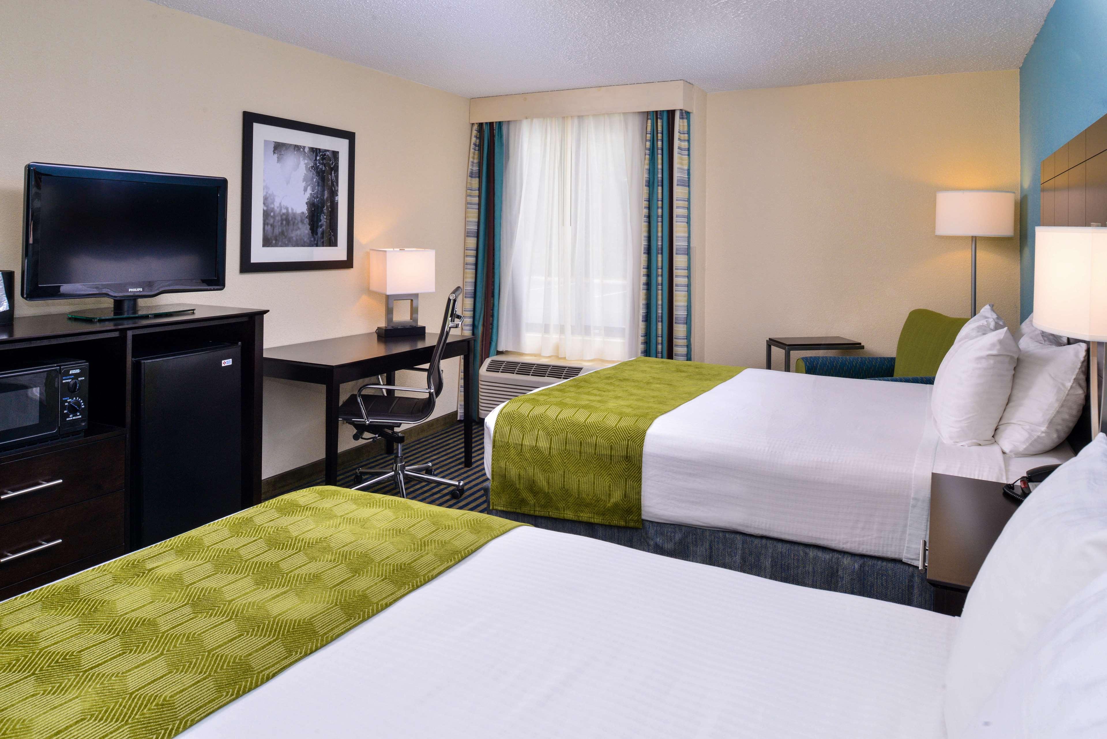 Best Western Leesburg Bagian luar foto