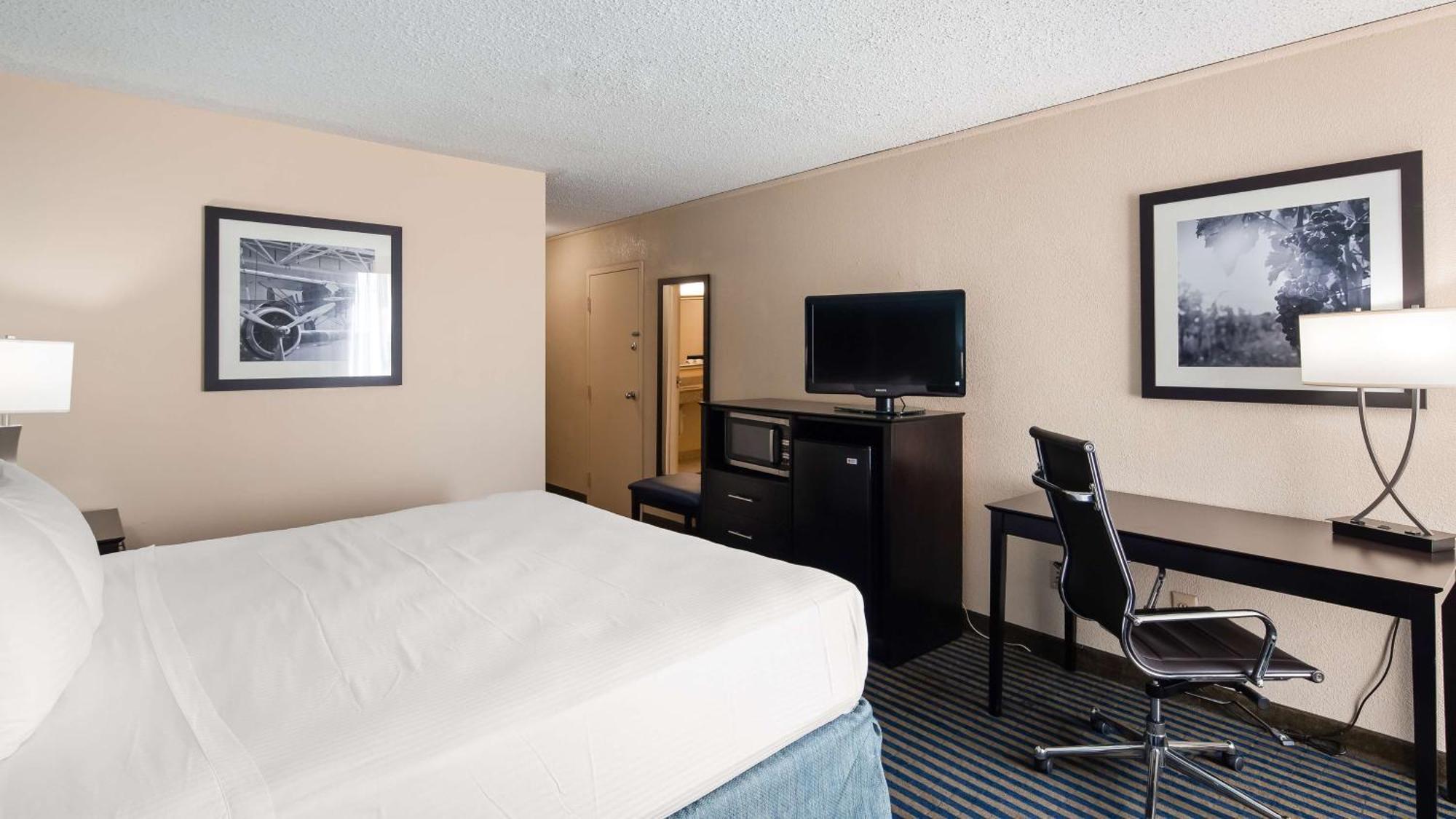 Best Western Leesburg Bagian luar foto