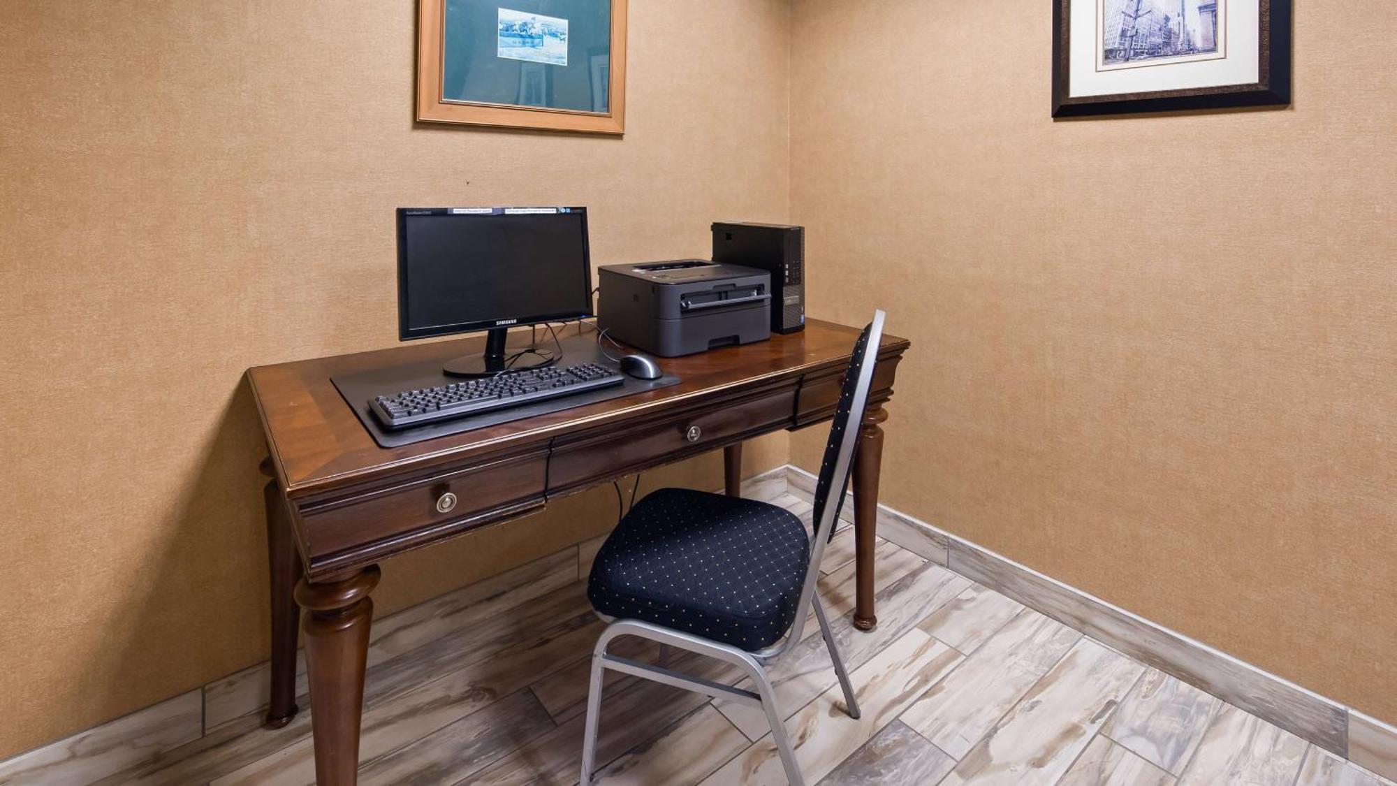 Best Western Leesburg Bagian luar foto