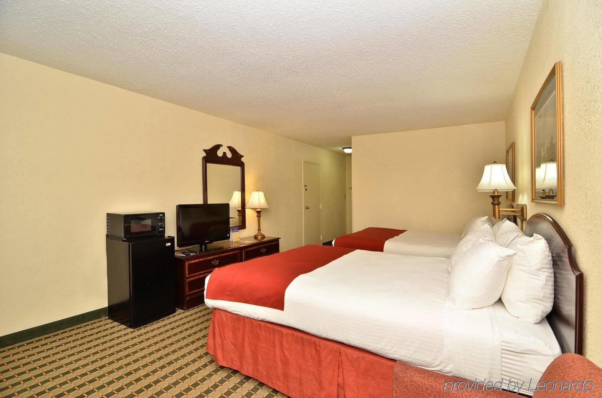 Best Western Leesburg Bagian luar foto