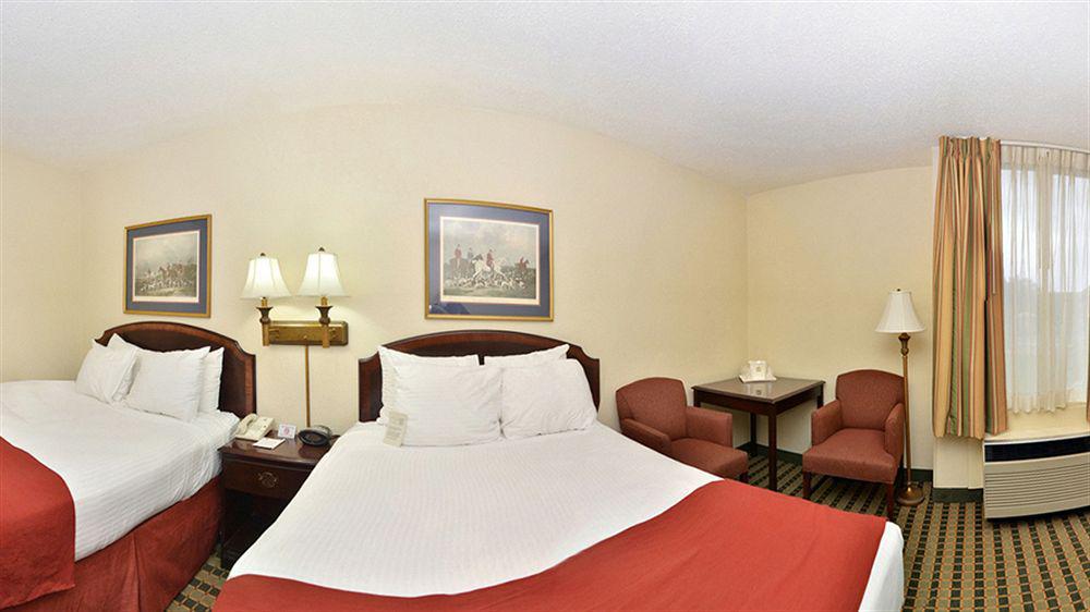 Best Western Leesburg Bagian luar foto
